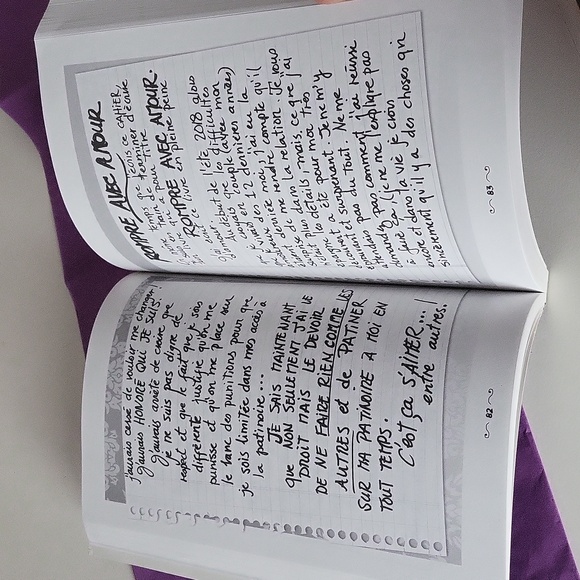 Exercice book to love yourself from marcia - Picture 3 of 3